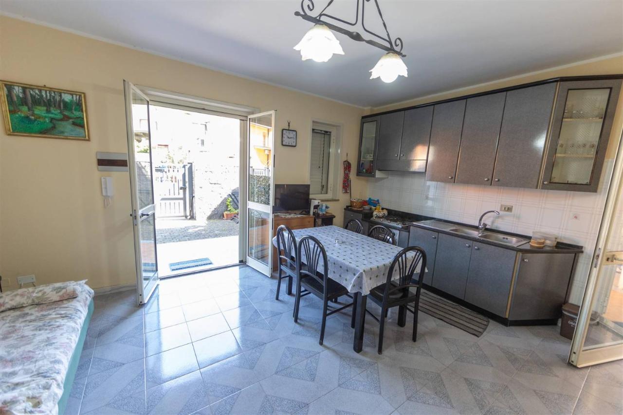 Villino Con Giardino Terrazzo E Parcheggio Privato Apartment Mascali Bagian luar foto