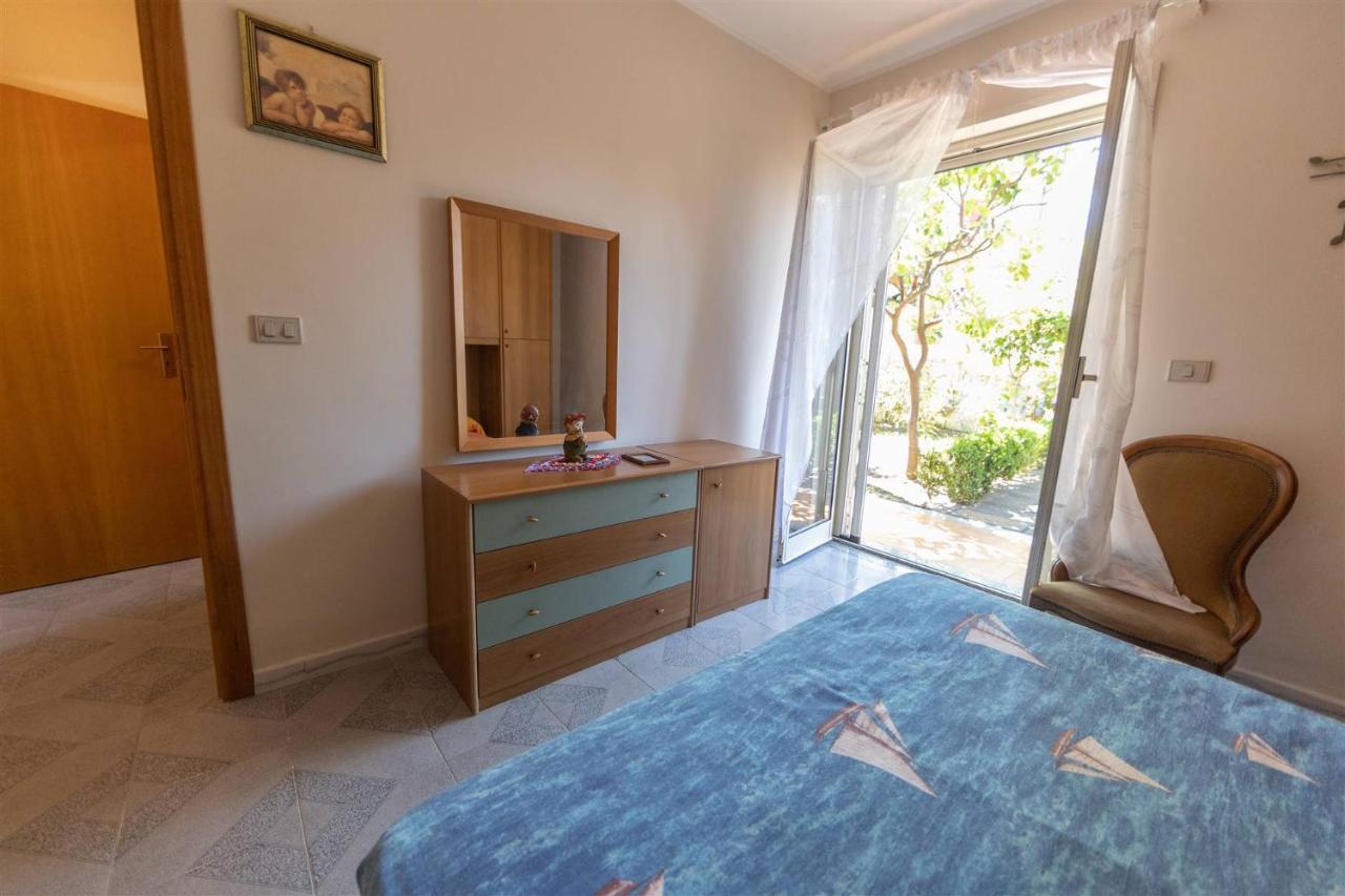 Villino Con Giardino Terrazzo E Parcheggio Privato Apartment Mascali Bagian luar foto